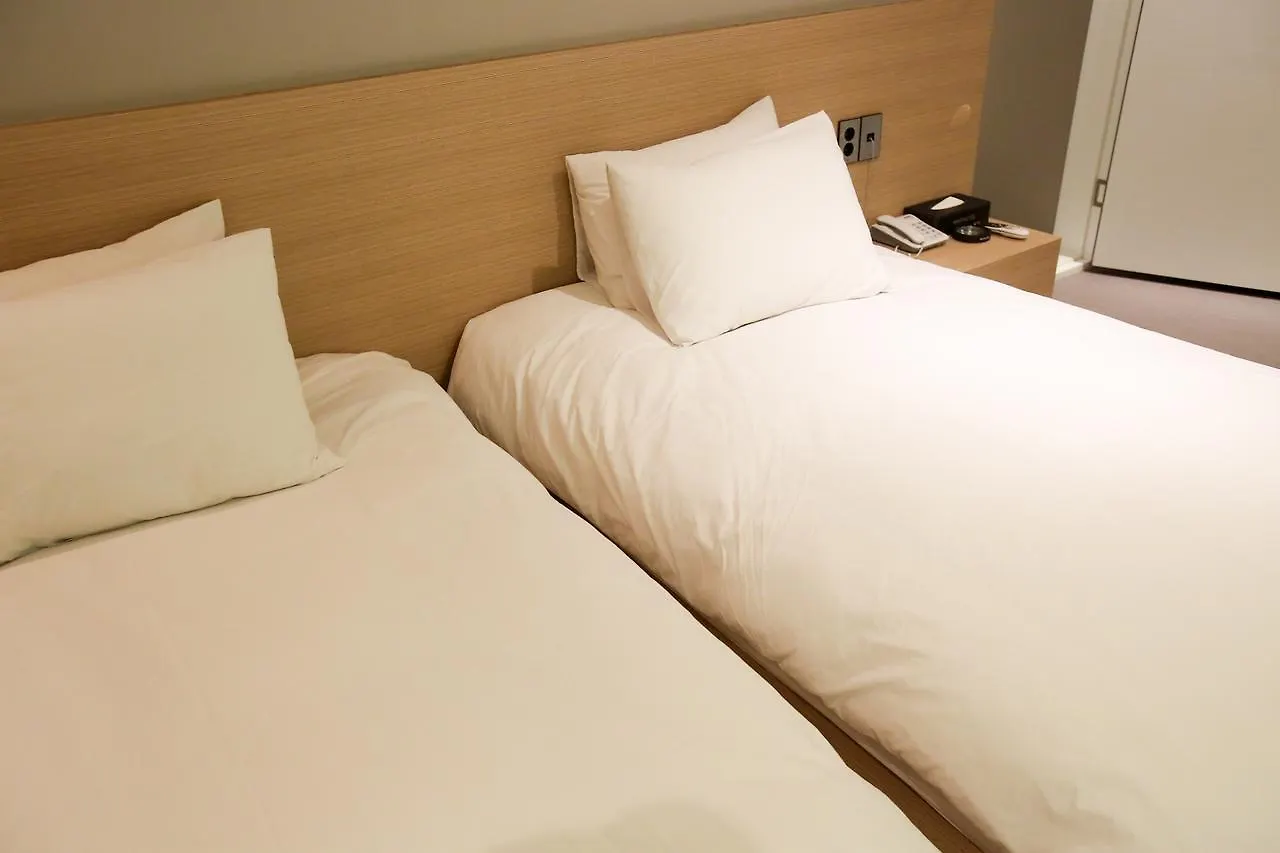 Happy Day Hotel Jeju 2*,